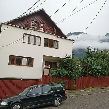 Casa Rodica Str. Clabucetului 28 Guest house